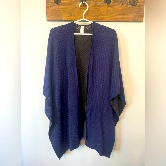 lululemon athletica Sweaters - Lululemon knit shawl in navy blue and dark grey O/S